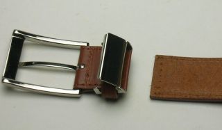 日本製バックル金具を使用